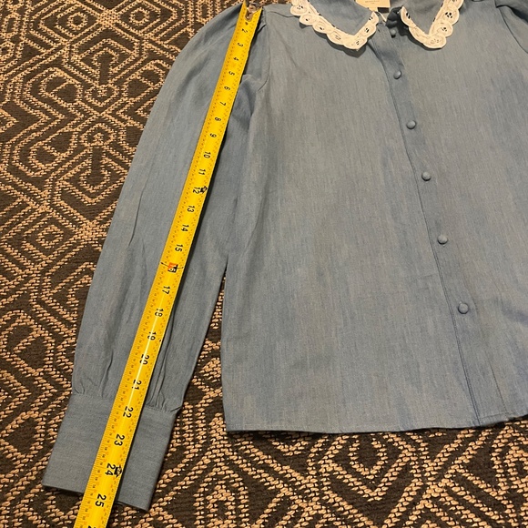 NWT Sezane Helio Shirt 100% Cotton Blouse Chambray- Size 36 or 4 US - Picture 4 of 8